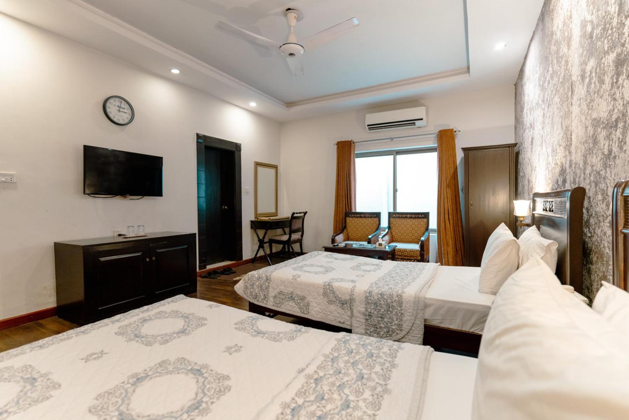 Vip House Peshawar Hotel Luaran gambar