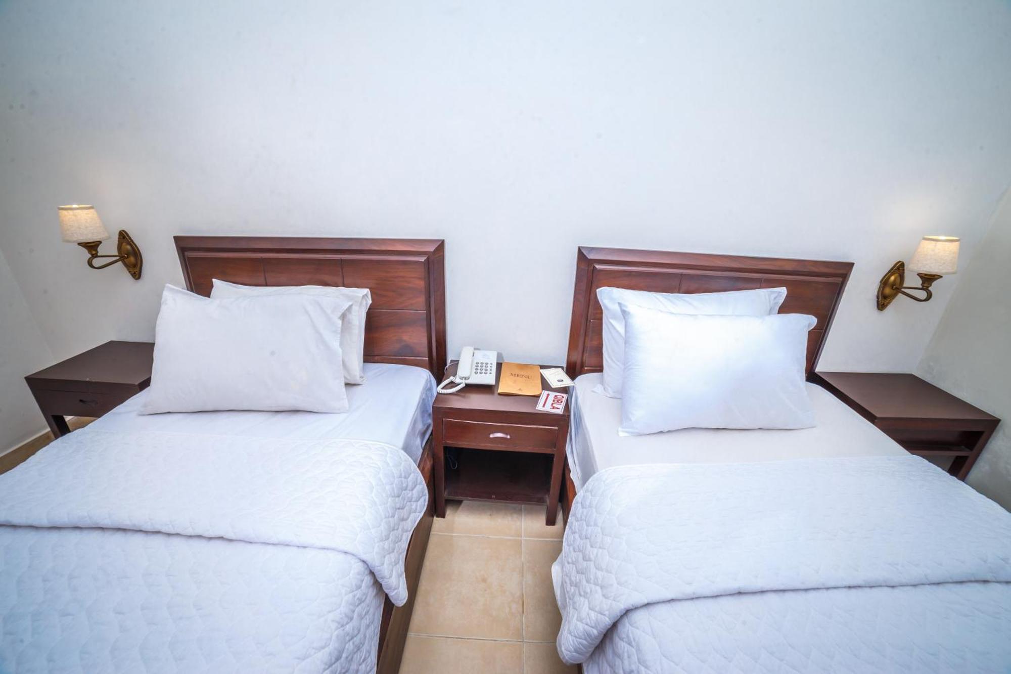 Vip House Peshawar Hotel Luaran gambar